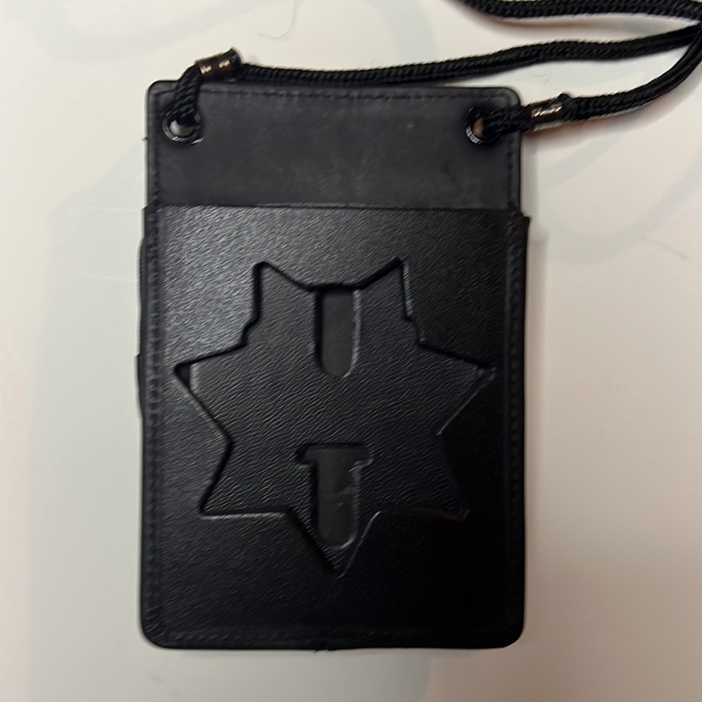 7 Point Star Leather Badge Holder